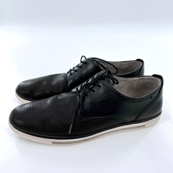 Kenneth Cole Men's Size 10 Sneaker Round Toe Perf Detail Low Top Comfortable - Picture 8 of 10